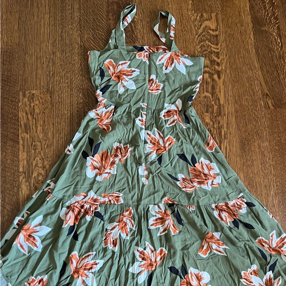 Sage Green Dress with Flowers - size small - Picture 5 of 7
